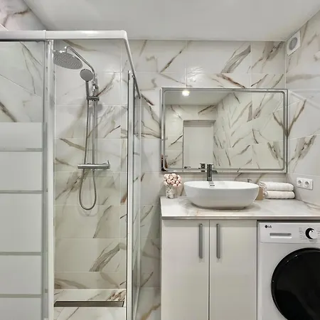 Paulmarie In Appartement